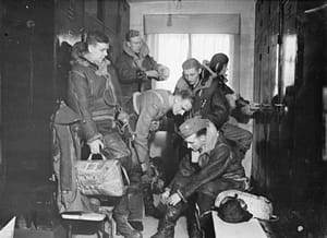 RAF Vickers Wellington 99 Sqn - Crew at RAF Waterbeach